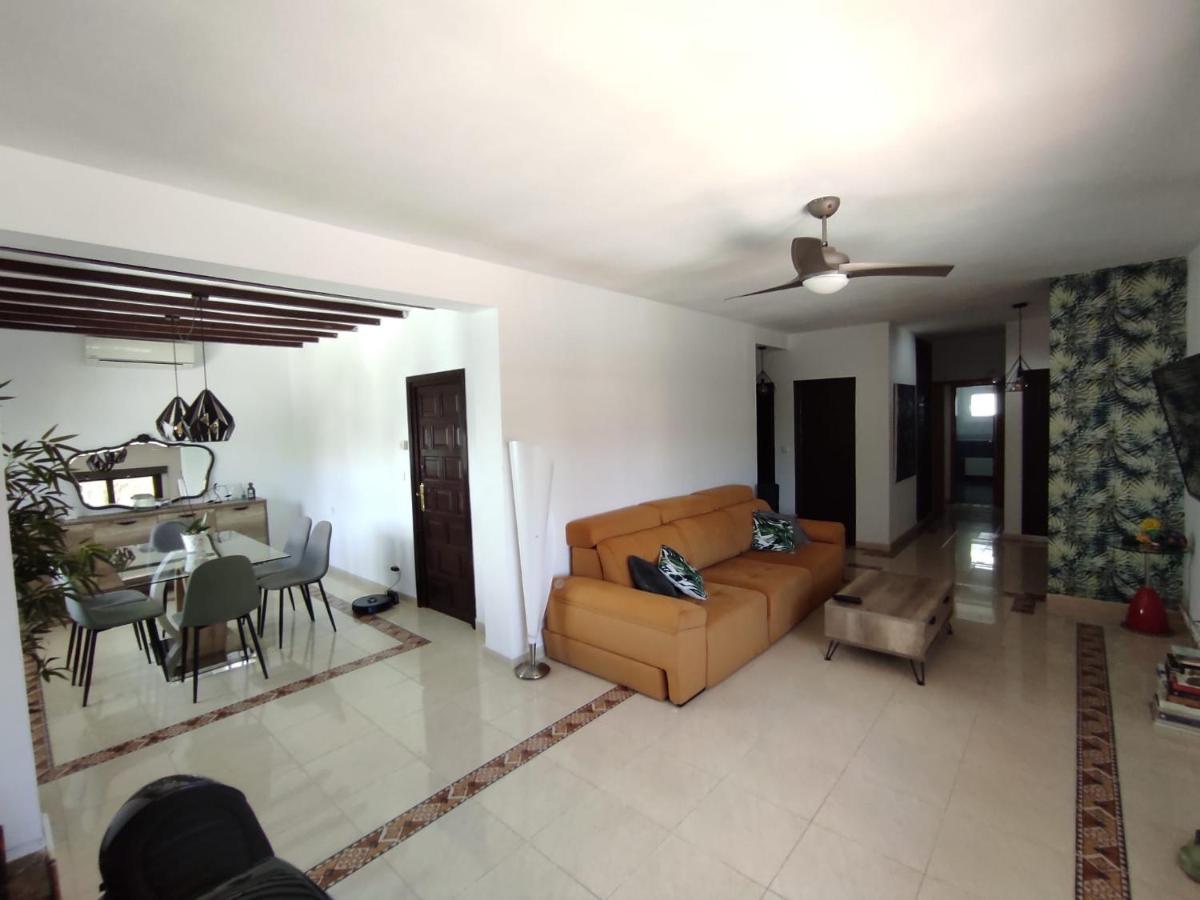 Villa Con Piscina A Un Paso De La Playa 貝尼多姆 外观 照片