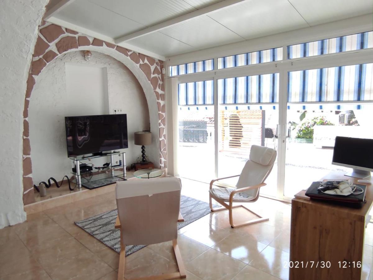 Villa Con Piscina A Un Paso De La Playa 貝尼多姆 外观 照片